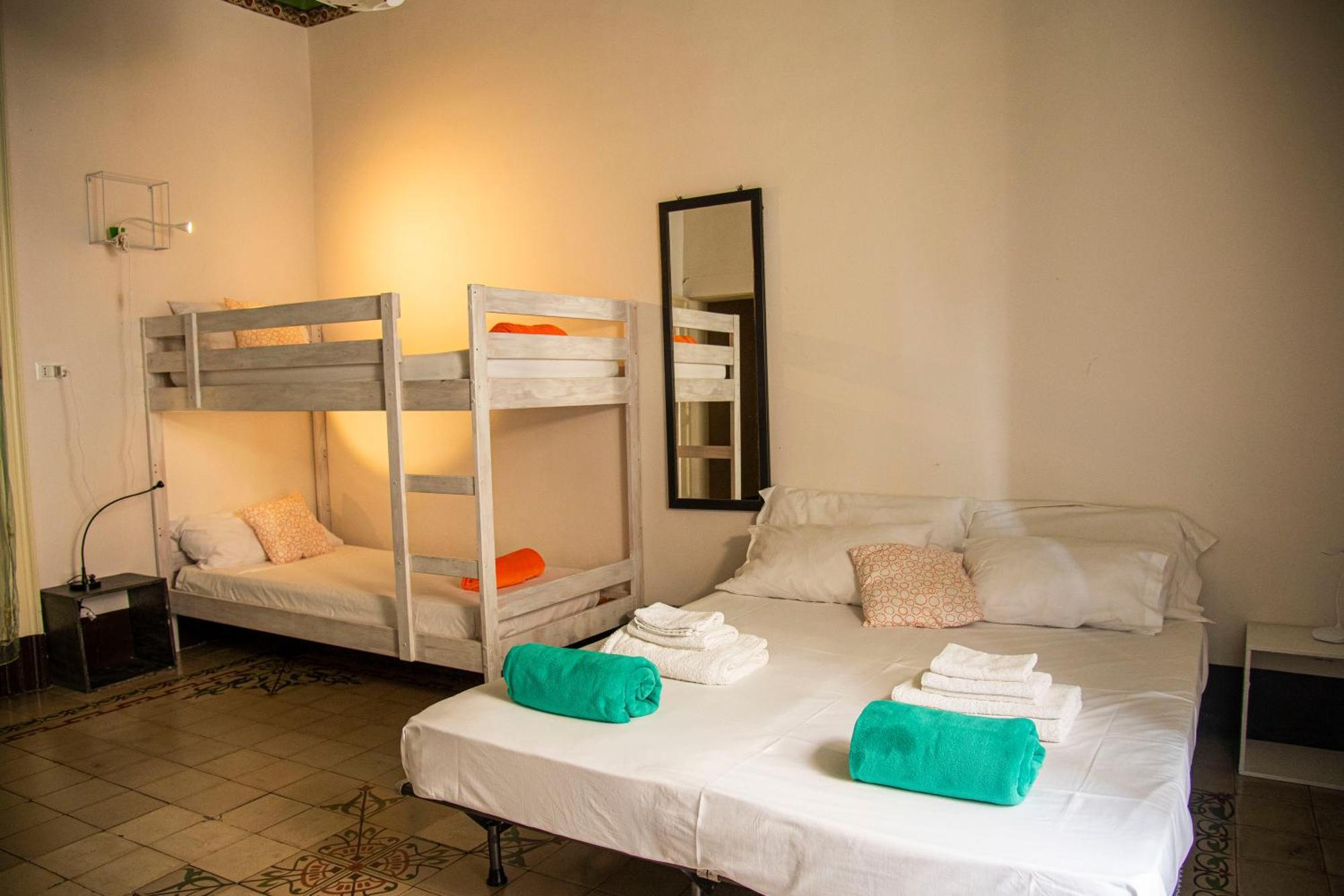Mitha'S Rooms Катания Экстерьер фото